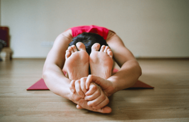 Le yoga pour les nuls : guide pratique pour commencer