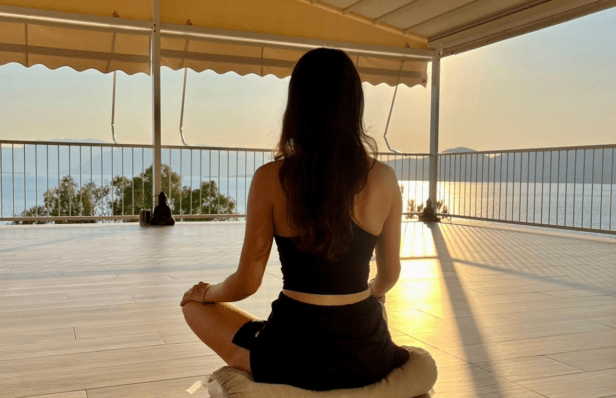 Pourquoi la méditation peut parfois nous faire pleurer ?